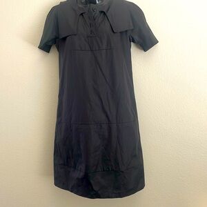 Carson Potter Size 4 Cape Dress Very Unique Material Has a Faint shine to it